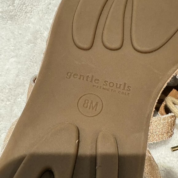 Gentle Souls by Kenneth Cole Women's Oona Gladiator Sandal - Rose Gold - Size 8 - Picture 6 of 6